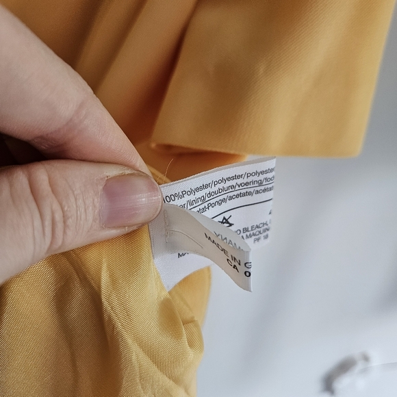 Vintage Fink Fine Dresses Yellow Short Sleeve Blazer with Black Buttons - Picture 7 of 9